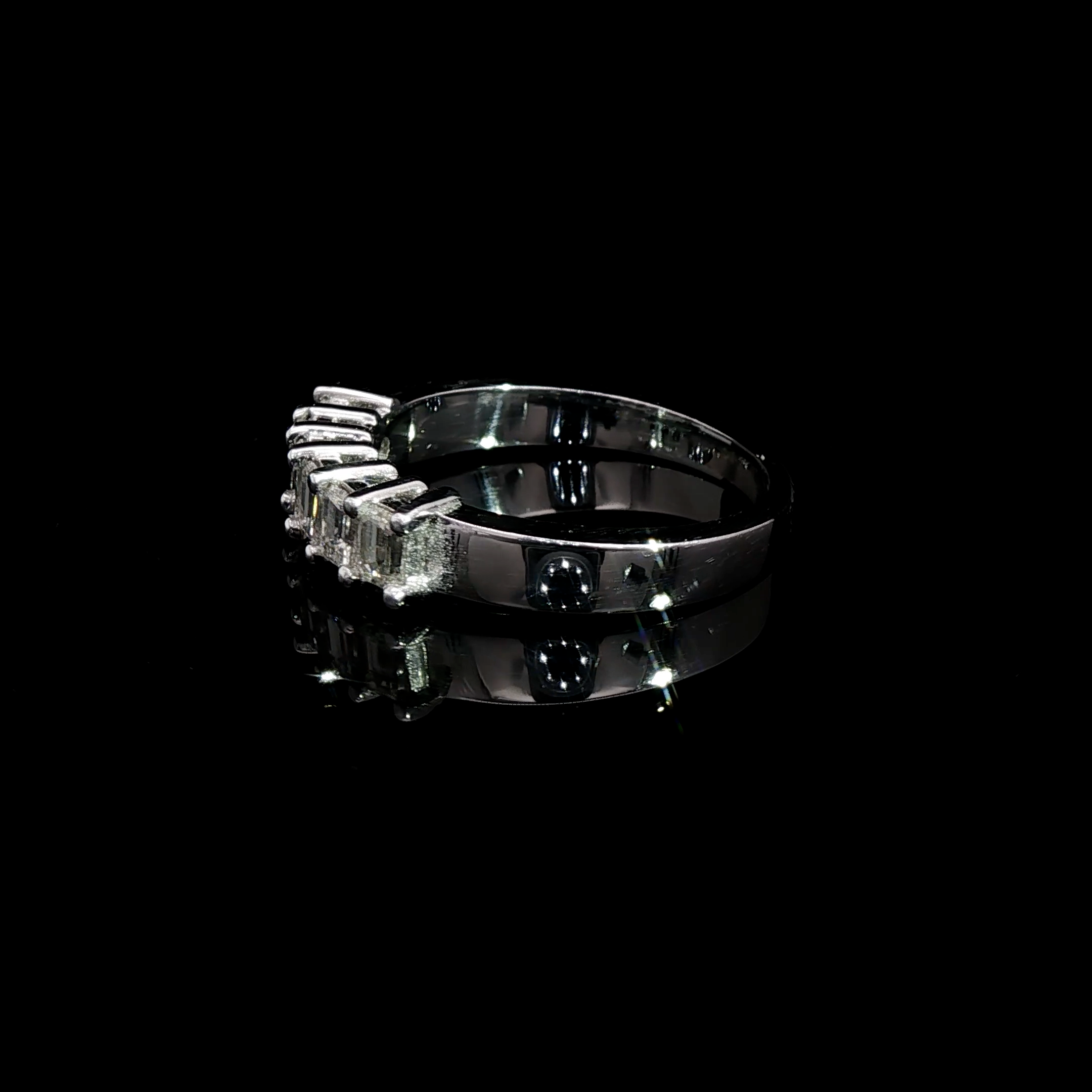 Anillo Platino con Diamantes baguette