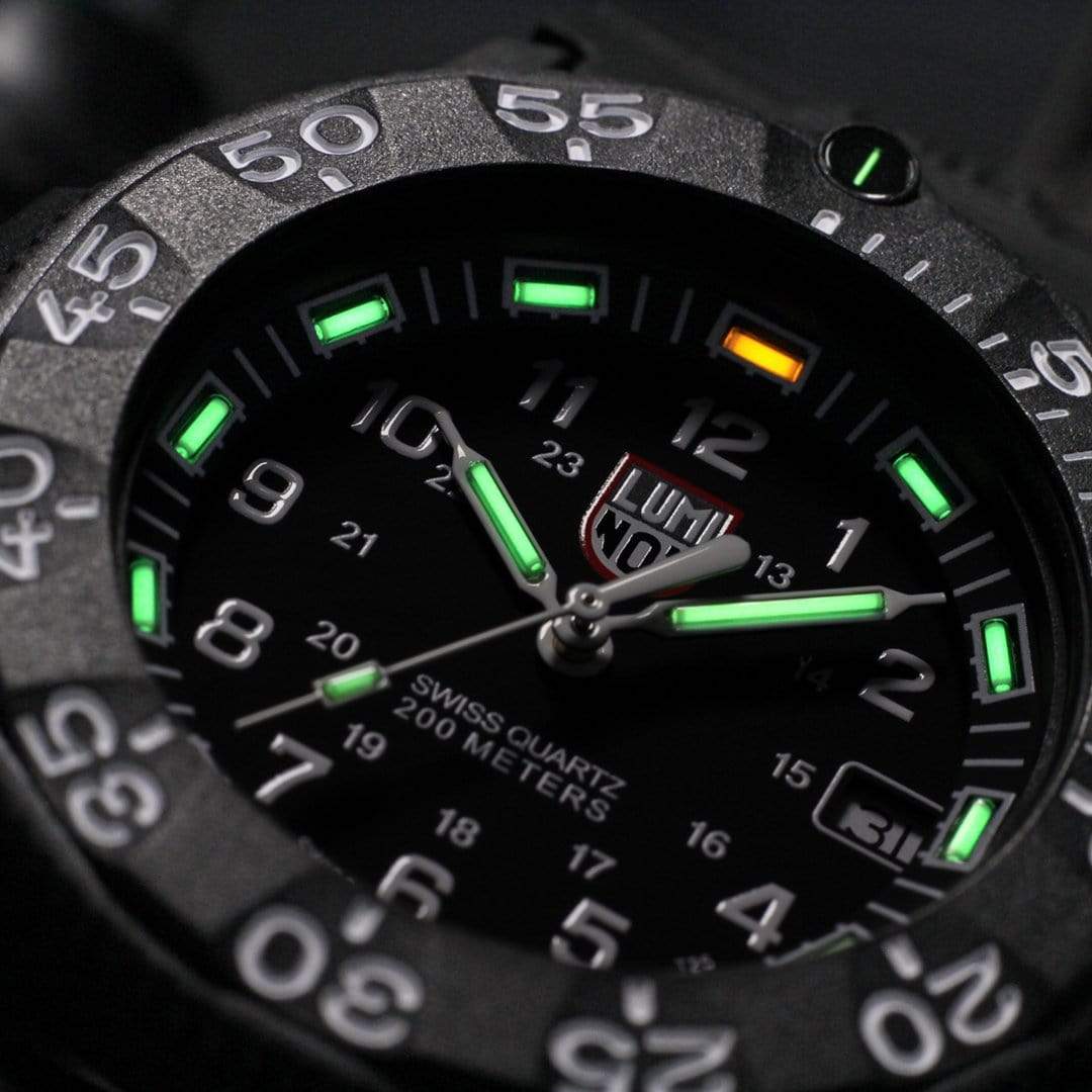 Reloj Luminox Original Navy Seal XS.3001.F