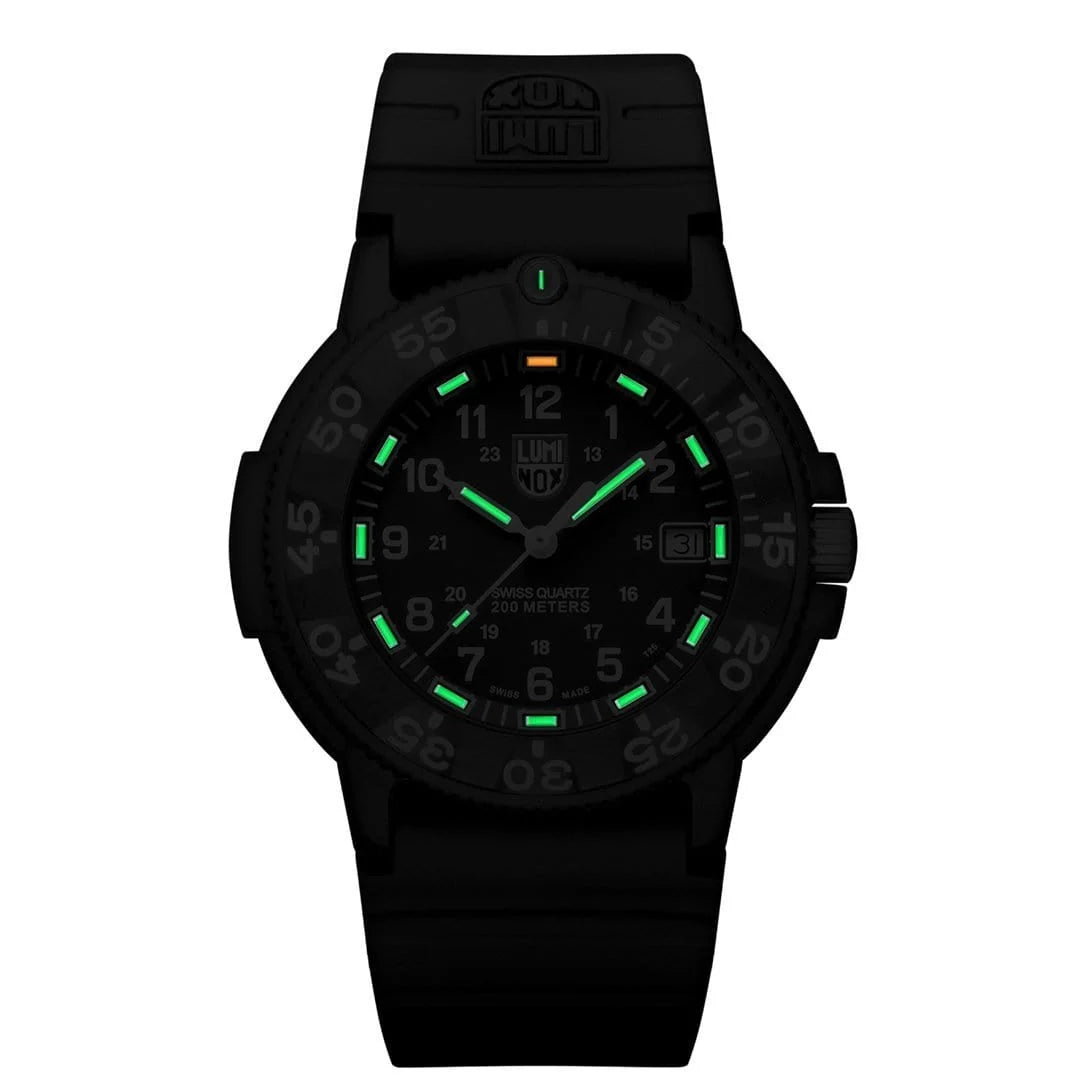 Reloj Luminox Original Navy Seal XS.3001.F